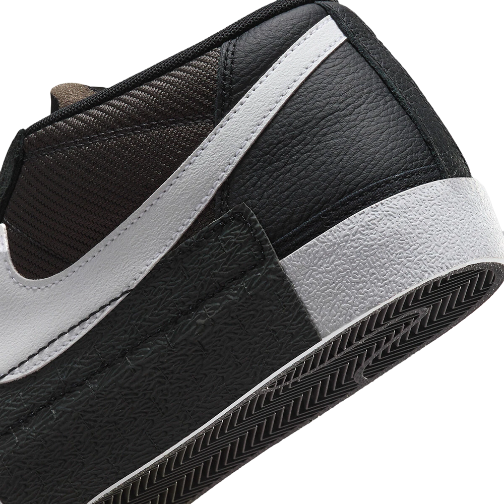 Men's Sneakers Blazer Low Pro Club FJ3694-001