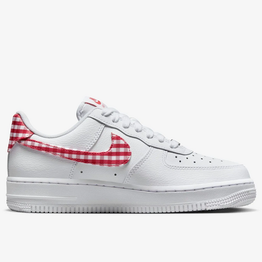 Women's Sneakers Nike Air Force 1 07