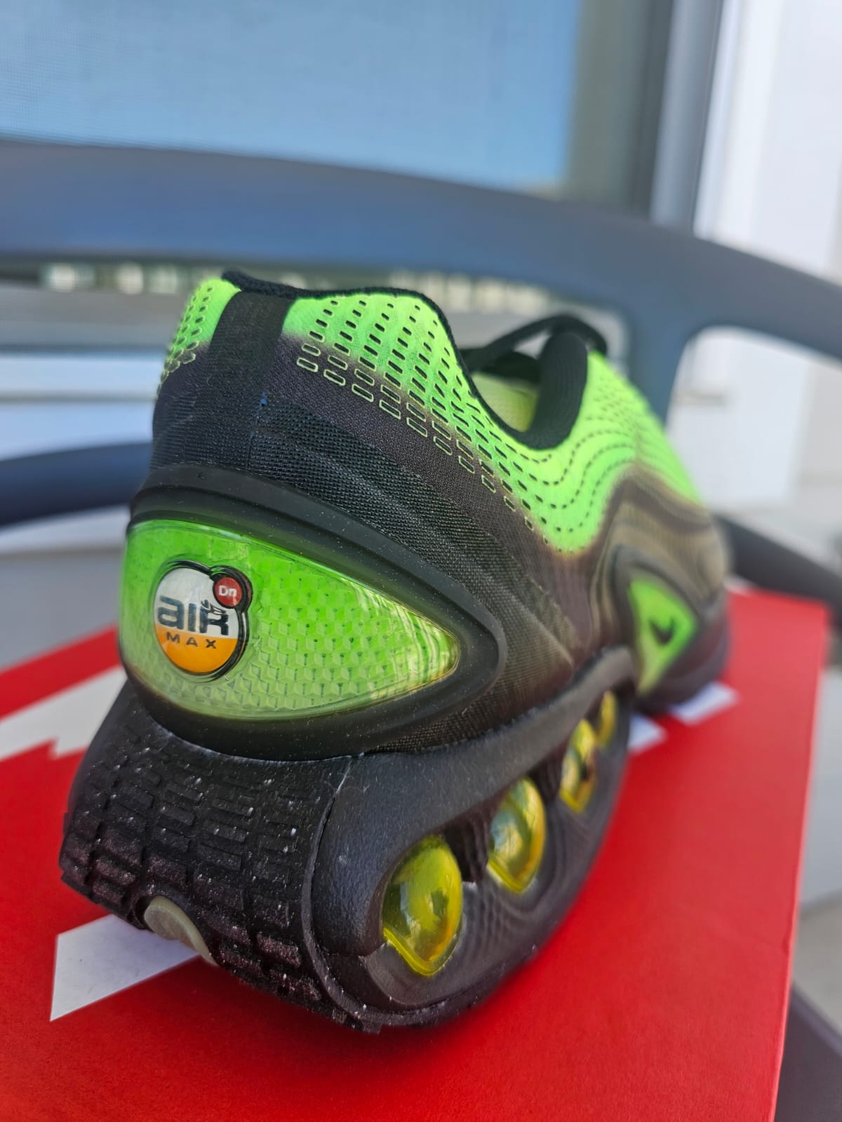 Nike Air Max DN HV3521-700 Lemon Twist Men’s Sneakers